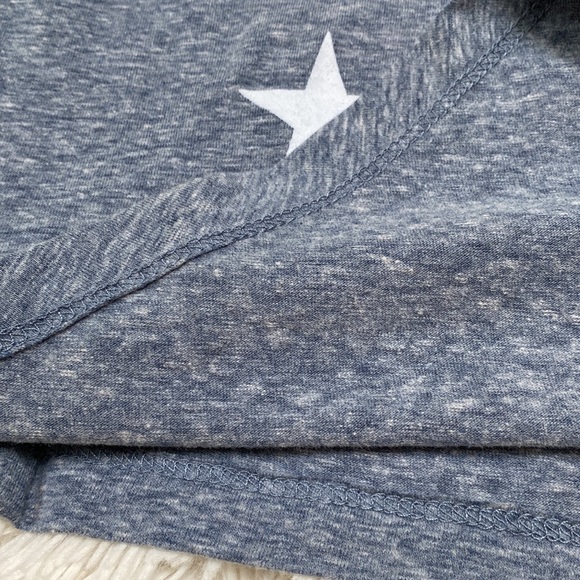 🎉HP🎉 Boutique Star Hi Lo Tie Top 💗 Heathered Blue & White - Picture 11 of 14